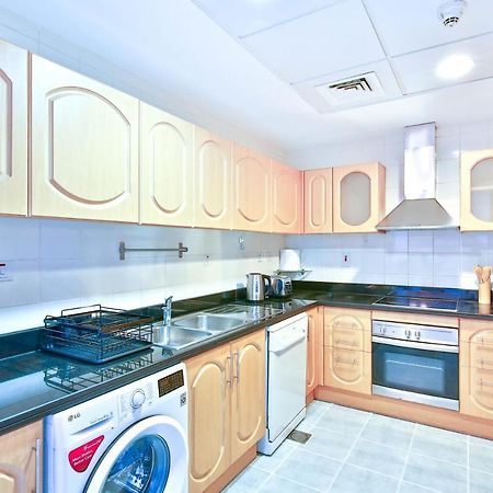 Bnbmehomes - Sit Back & Enjoy Seeing The Luxury Yachts Drive By - B67 Dubai Eksteriør billede