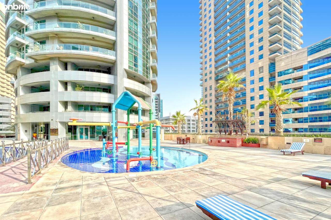 Bnbmehomes - Sit Back & Enjoy Seeing The Luxury Yachts Drive By - B67 Dubai Eksteriør billede